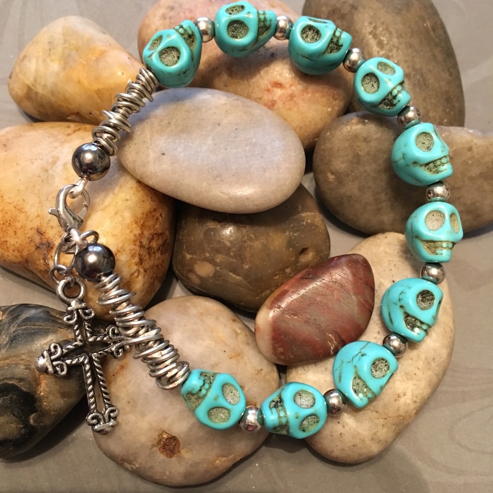 Wire Skull Bracelet Turquoise With Cross